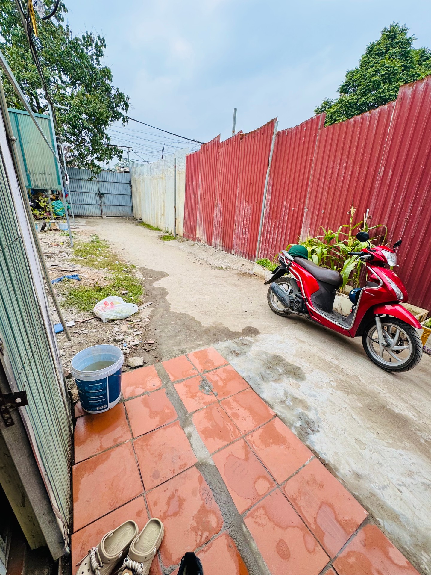 Bán nhà Giải Phóng - diện tích 41m2 1 tầng - ô tô tránh trước cổng - giá 0,9 tỷ