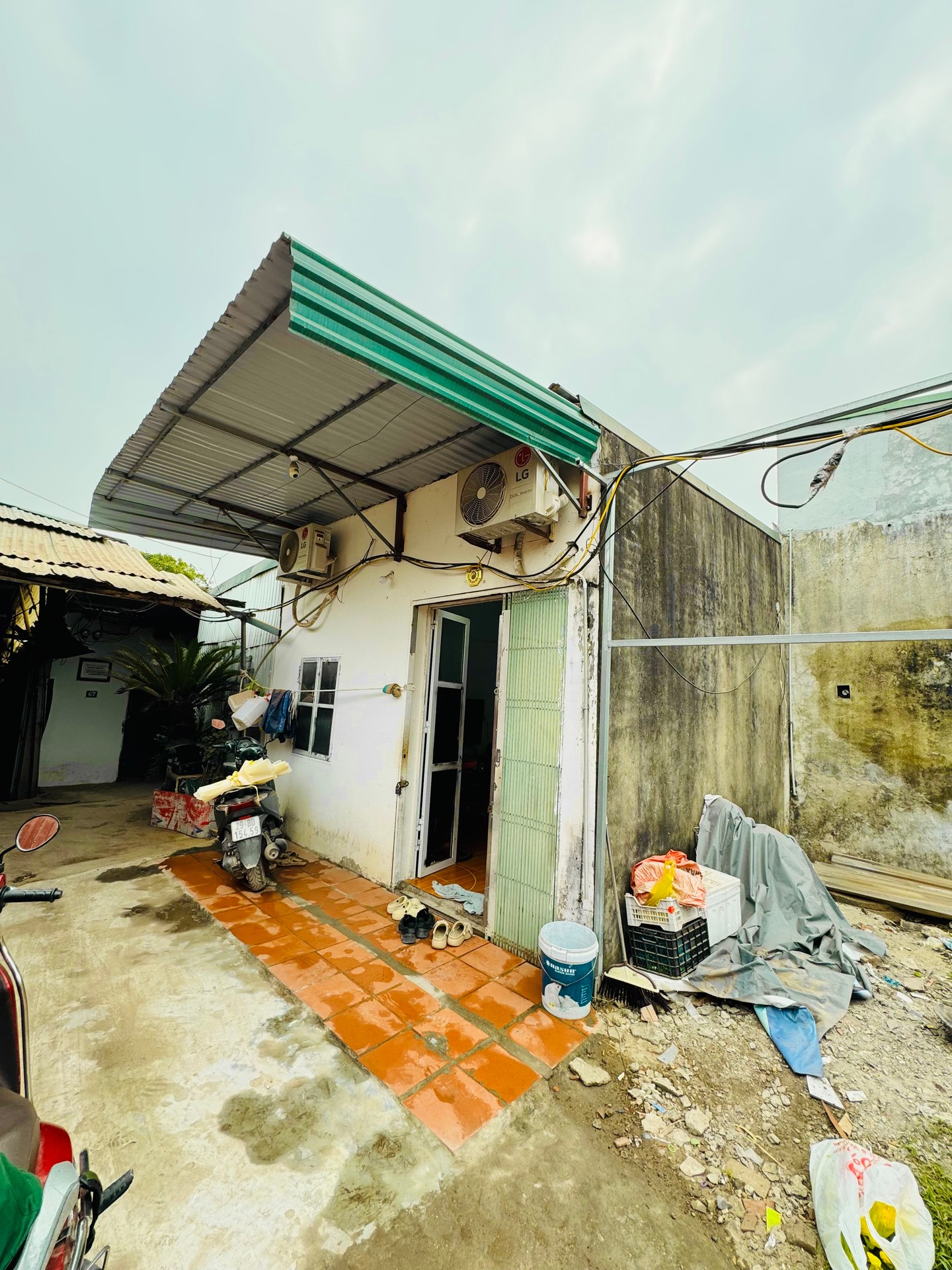 Bán nhà Giải Phóng - diện tích 41m2 1 tầng - ô tô tránh trước cổng - giá 0,9 tỷ