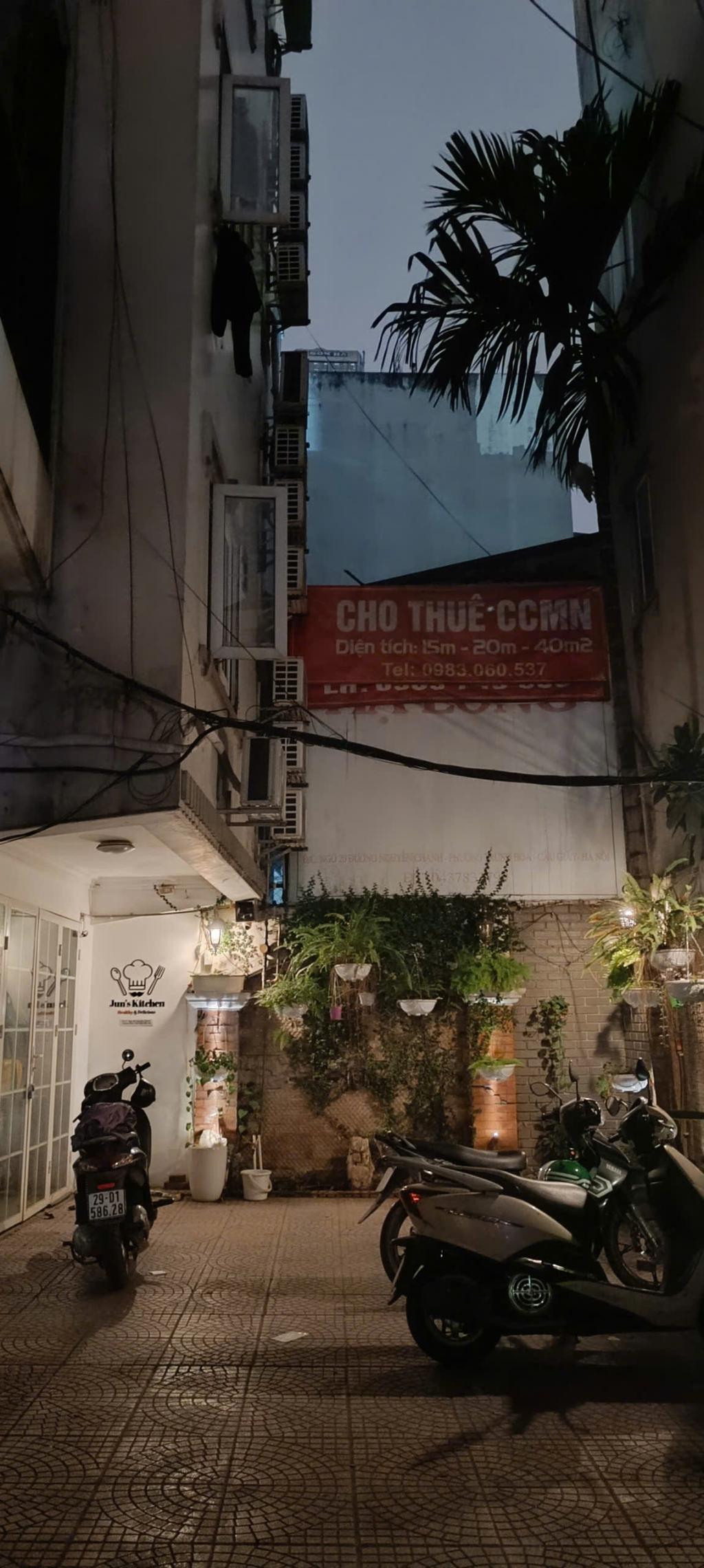 Bán nhà Nguyễn Chánh - diện tích 106.5m2 7 tầng - ô tô tránh - giá 39,3 tỷ