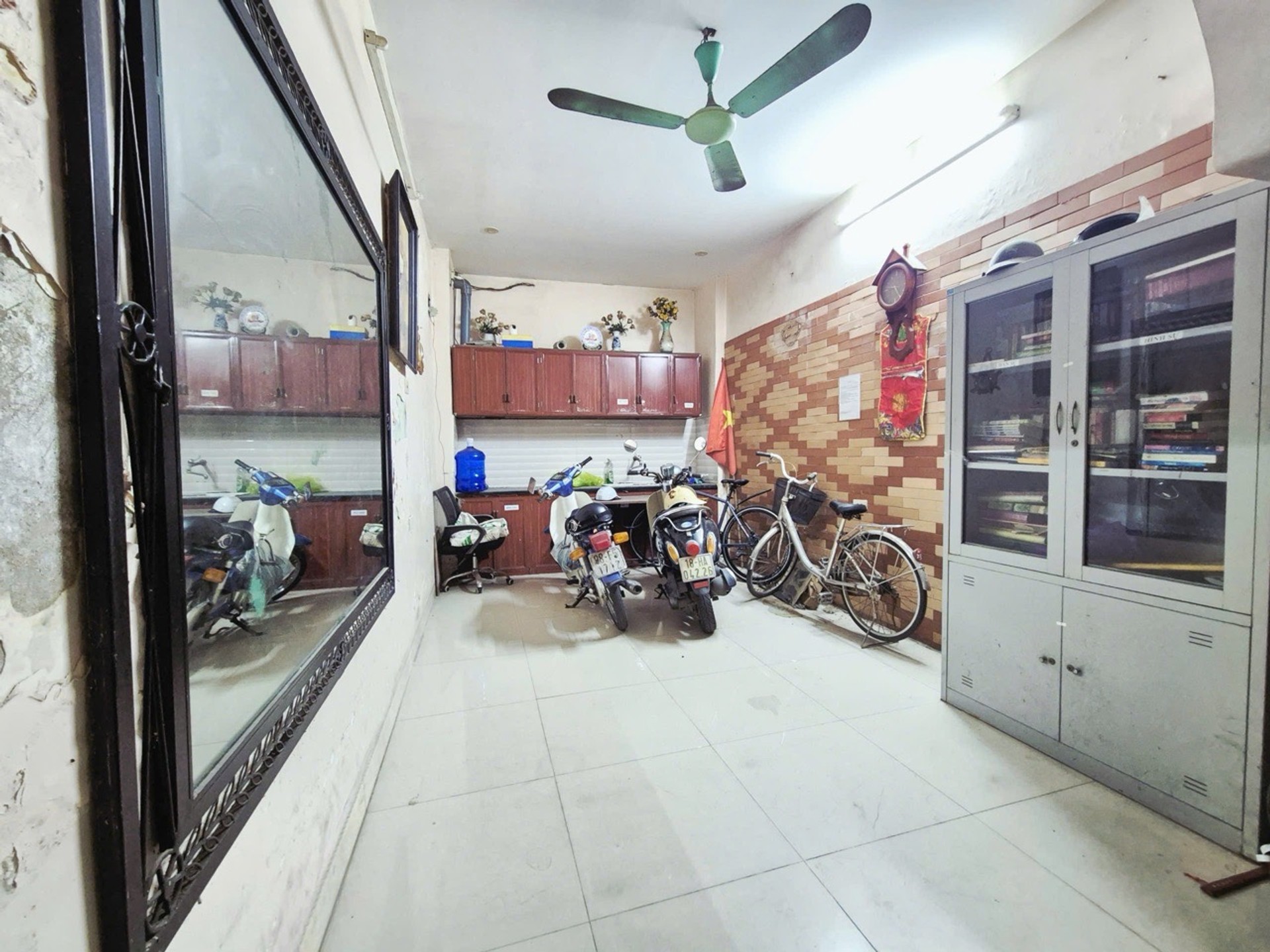 Bán nhà Thanh Nhàn - diện tích 34m2 4 tầng - vị trí đẹp, thuận lợi - giá 18,1 tỷ