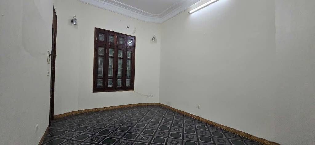 Bán nhà Phúc Xá - diện tích 70m2 4 tầng - Lô góc 3 thoáng - giá 25,6 tỷ