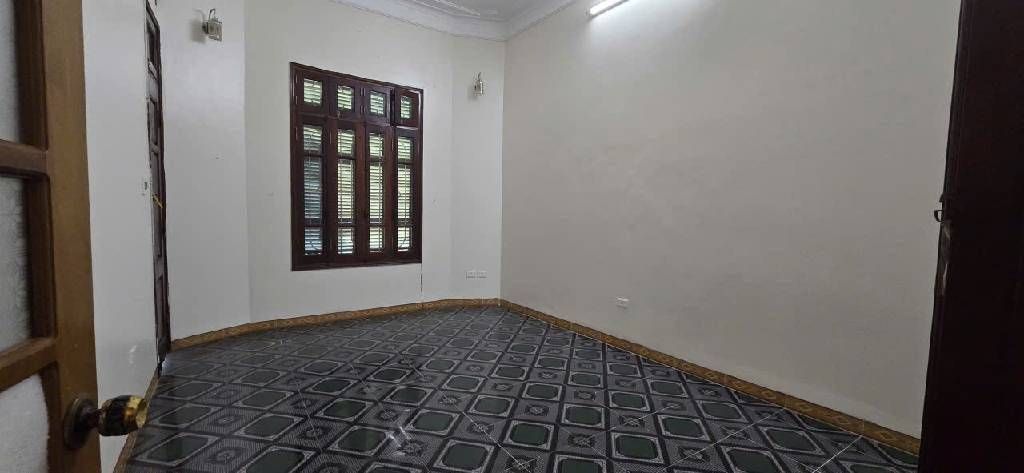Bán nhà Phúc Xá - diện tích 70m2 4 tầng - Lô góc 3 thoáng - giá 25,6 tỷ