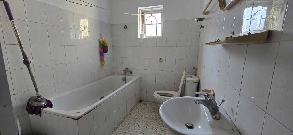 Bán nhà Phúc Xá - diện tích 70m2 4 tầng - Lô góc 3 thoáng - giá 25,6 tỷ