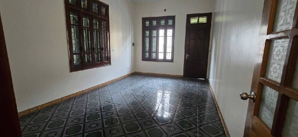 Bán nhà Phúc Xá - diện tích 70m2 4 tầng - Lô góc 3 thoáng - giá 25,6 tỷ