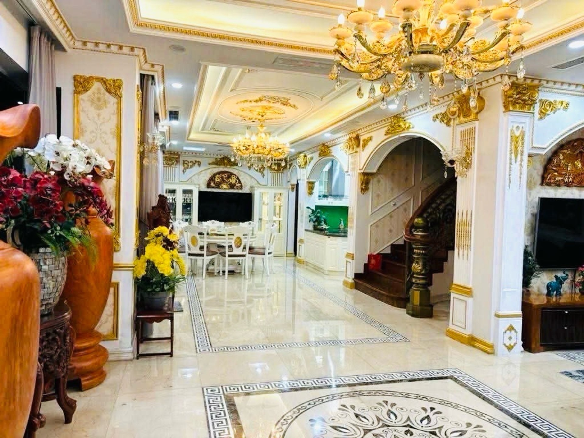 Bán nhà Hoàng Mai - diện tích 318m2 3 tầng - Biệt thự liền kề Gamuda Garden - giá 115 tỷ