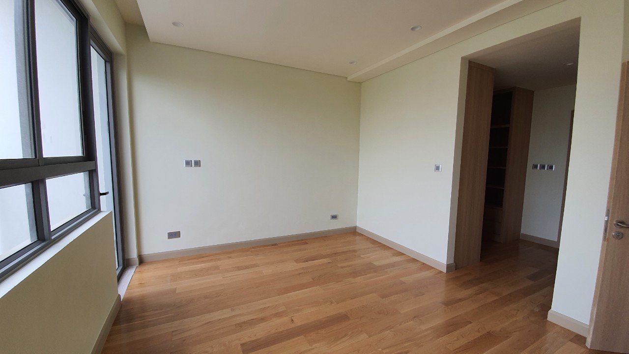 Bán nhà Nguyễn Xiển - diện tích 119.4m2 4 tầng - LÔ GÓC - VỈA HÈ TO TƯỚNG - giá 52,5 tỷ