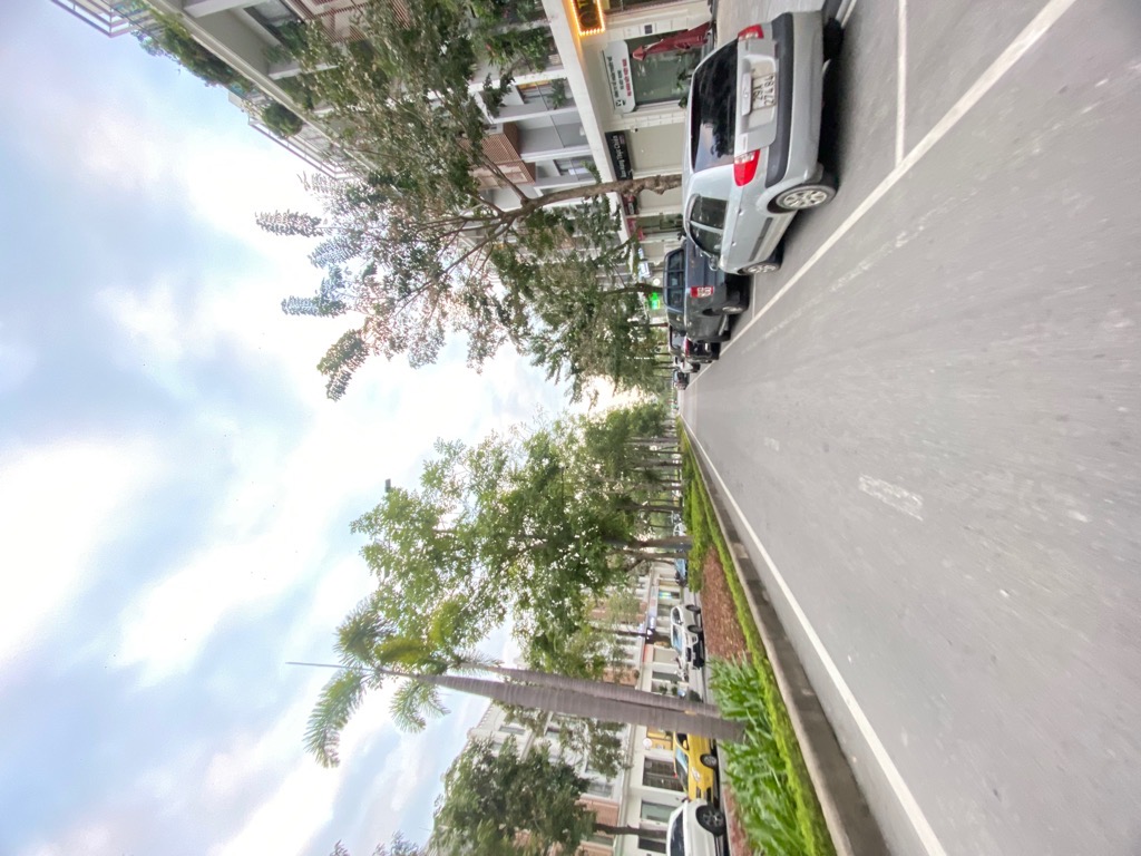 Bán nhà Nguyễn Xiển - diện tích 119.4m2 4 tầng - LÔ GÓC - VỈA HÈ TO TƯỚNG - giá 52,5 tỷ