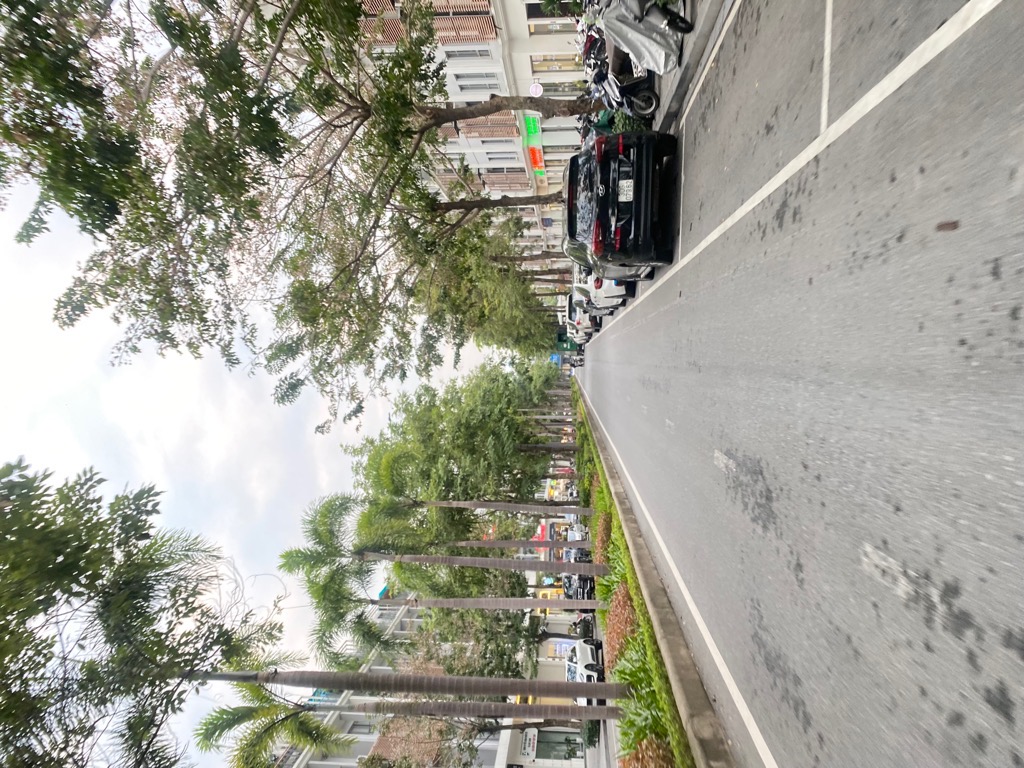 Bán nhà Nguyễn Xiển - diện tích 119.4m2 4 tầng - LÔ GÓC - VỈA HÈ TO TƯỚNG - giá 52,5 tỷ