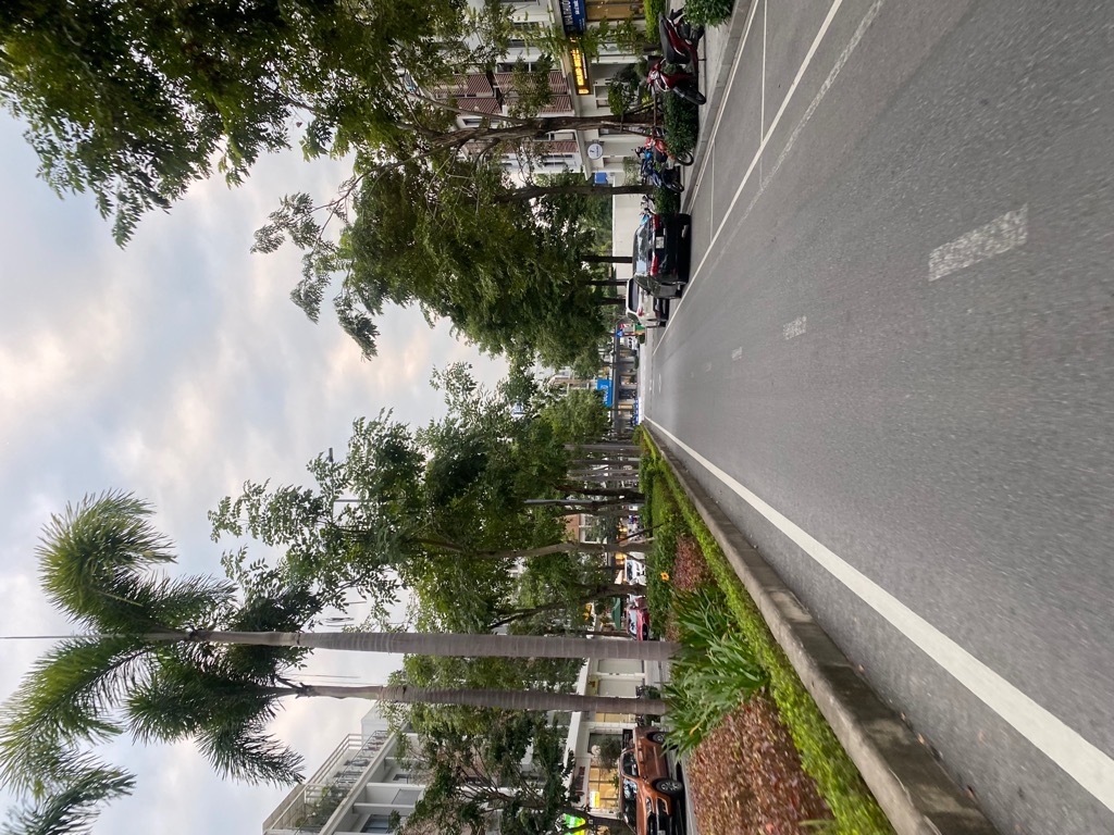 Bán nhà Nguyễn Xiển - diện tích 119.4m2 4 tầng - LÔ GÓC - VỈA HÈ TO TƯỚNG - giá 52,5 tỷ