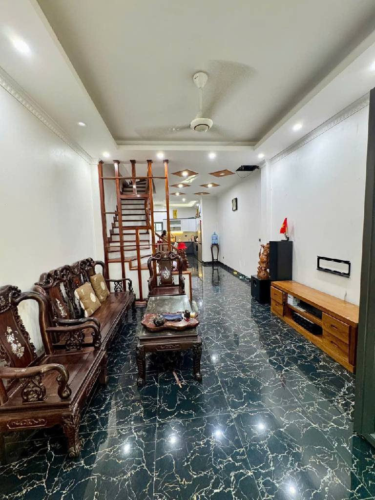 Bán nhà Thanh Lân - diện tích 52m2 4 tầng - Ô TÔ VF3 TẬN CỬA - giá 12,5 tỷ