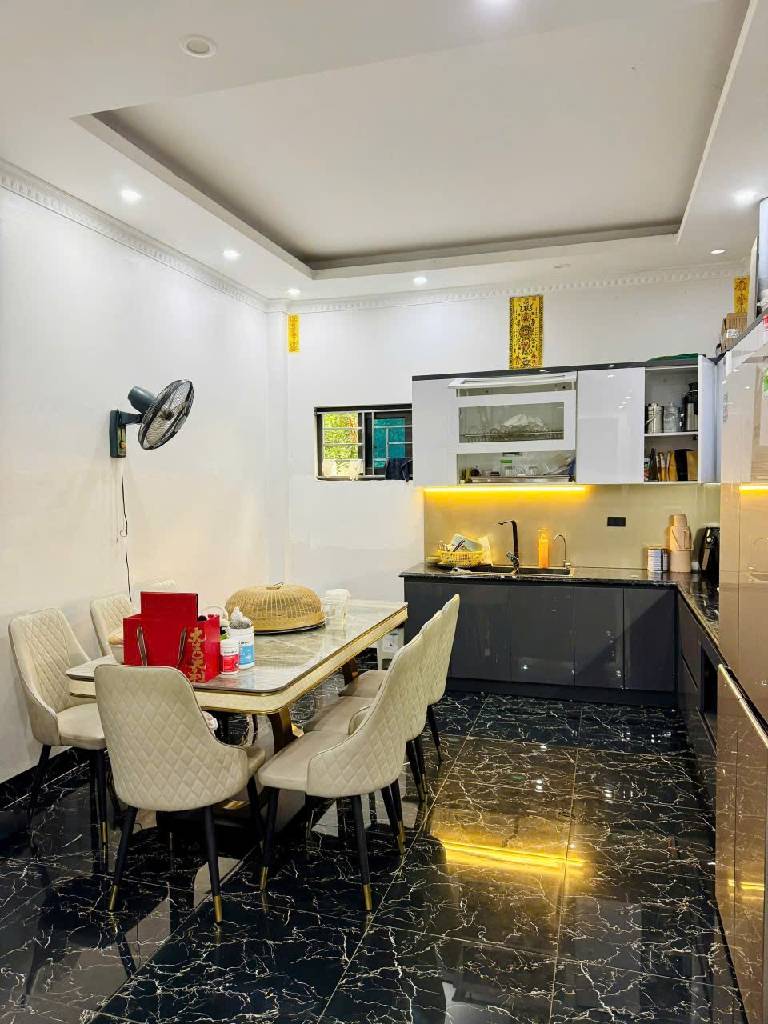 Bán nhà Thanh Lân - diện tích 52m2 4 tầng - Ô TÔ VF3 TẬN CỬA - giá 12,5 tỷ