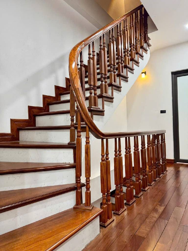 Bán nhà Thanh Lân - diện tích 52m2 4 tầng - Ô TÔ VF3 TẬN CỬA - giá 12,5 tỷ