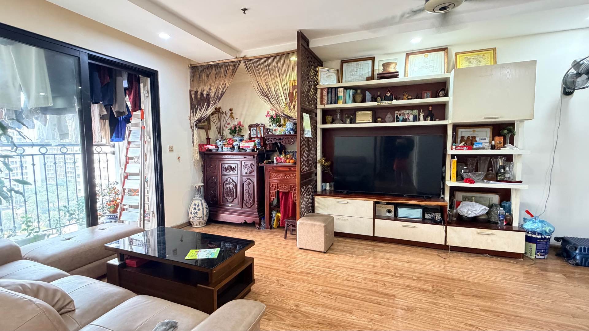 Bán nhà Hoàng Mai - diện tích 114m2 10 tầng - Lô góc thoáng sáng - giá 13,68 tỷ