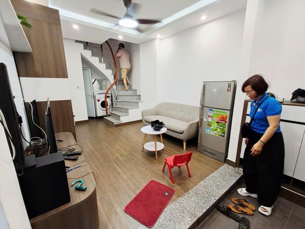 Bán nhà Bạch Mai - diện tích 24m2 5 tầng - Nhà đẹp gần ĐH Bách - giá 5,99 tỷ
