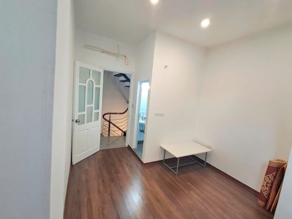 Bán nhà Bạch Mai - diện tích 24m2 5 tầng - Nhà đẹp gần ĐH Bách - giá 5,99 tỷ