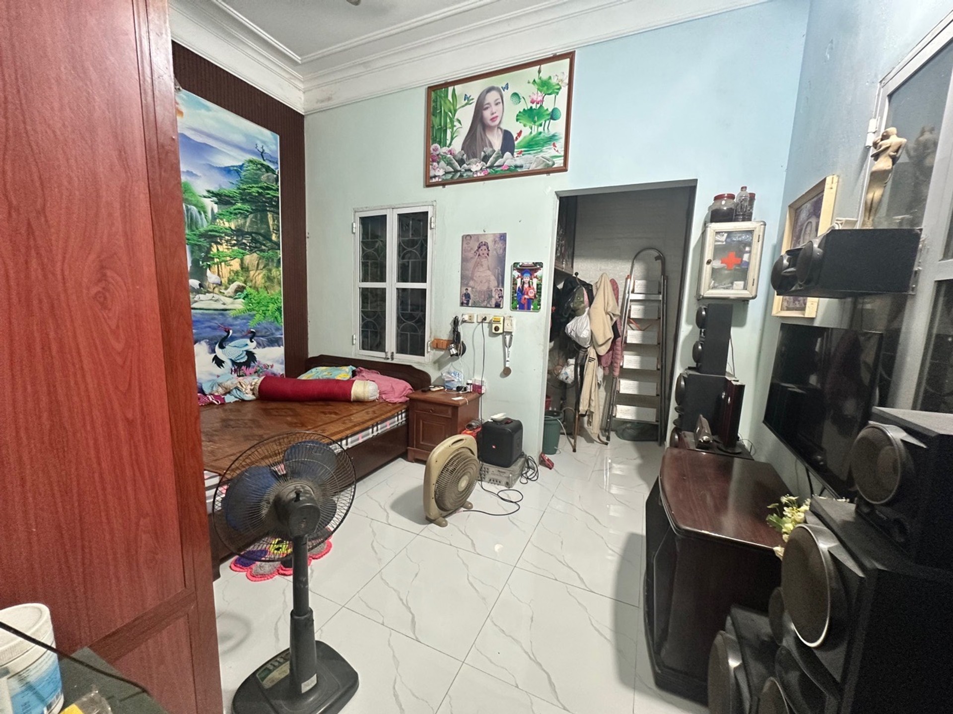 Bán nhà Đại Từ - diện tích 98m2 3 tầng - ô tô tránh - giá 32 tỷ