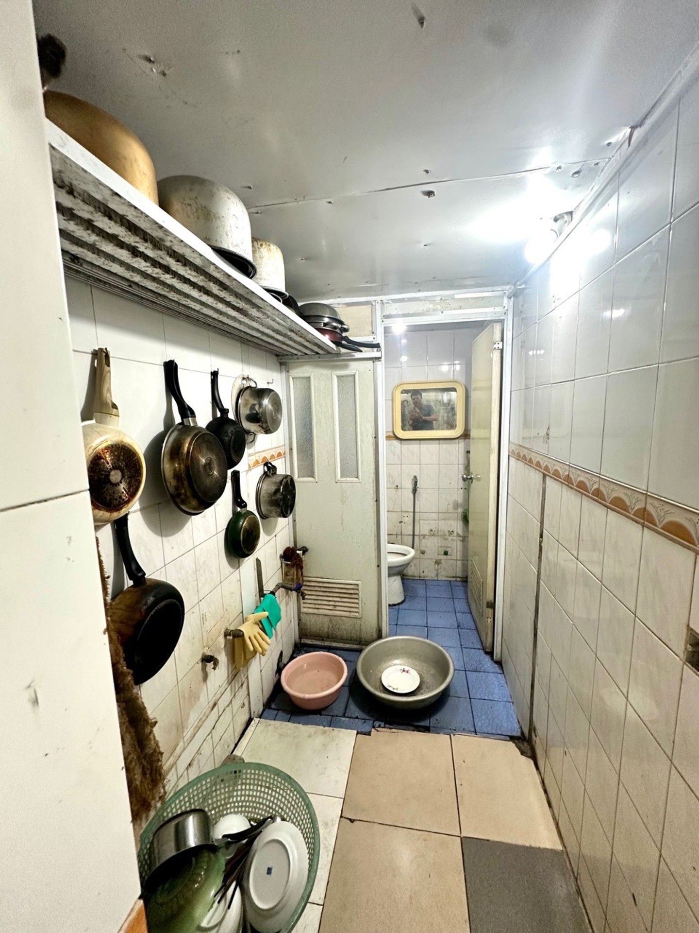 Bán nhà Đại Từ - diện tích 98m2 3 tầng - ô tô tránh - giá 32 tỷ