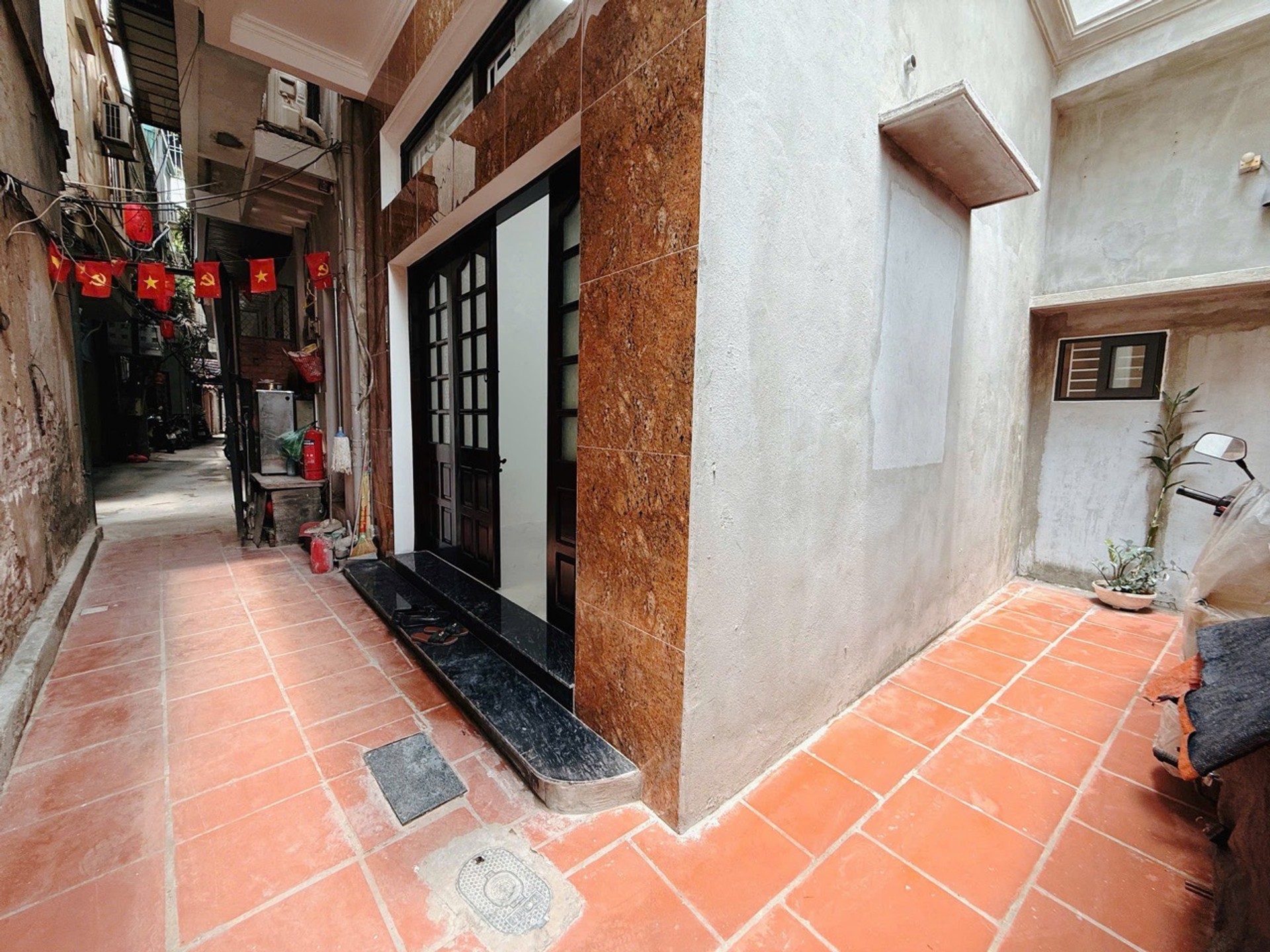 Bán nhà Trung Phụng - diện tích 25m2 4 tầng - Nhà dân xây chắc chắn - giá 6,9 tỷ