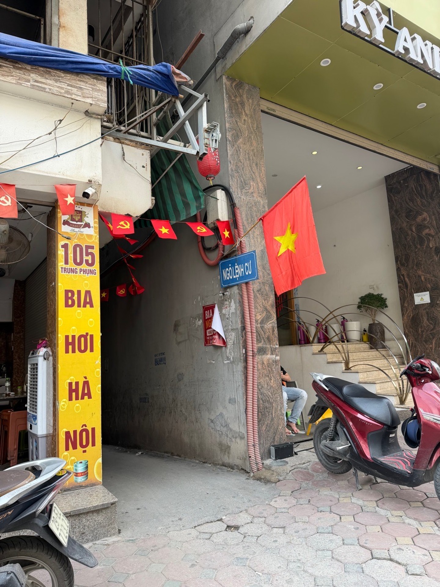 Bán nhà Trung Phụng - diện tích 25m2 4 tầng - Nhà dân xây chắc chắn - giá 6,9 tỷ