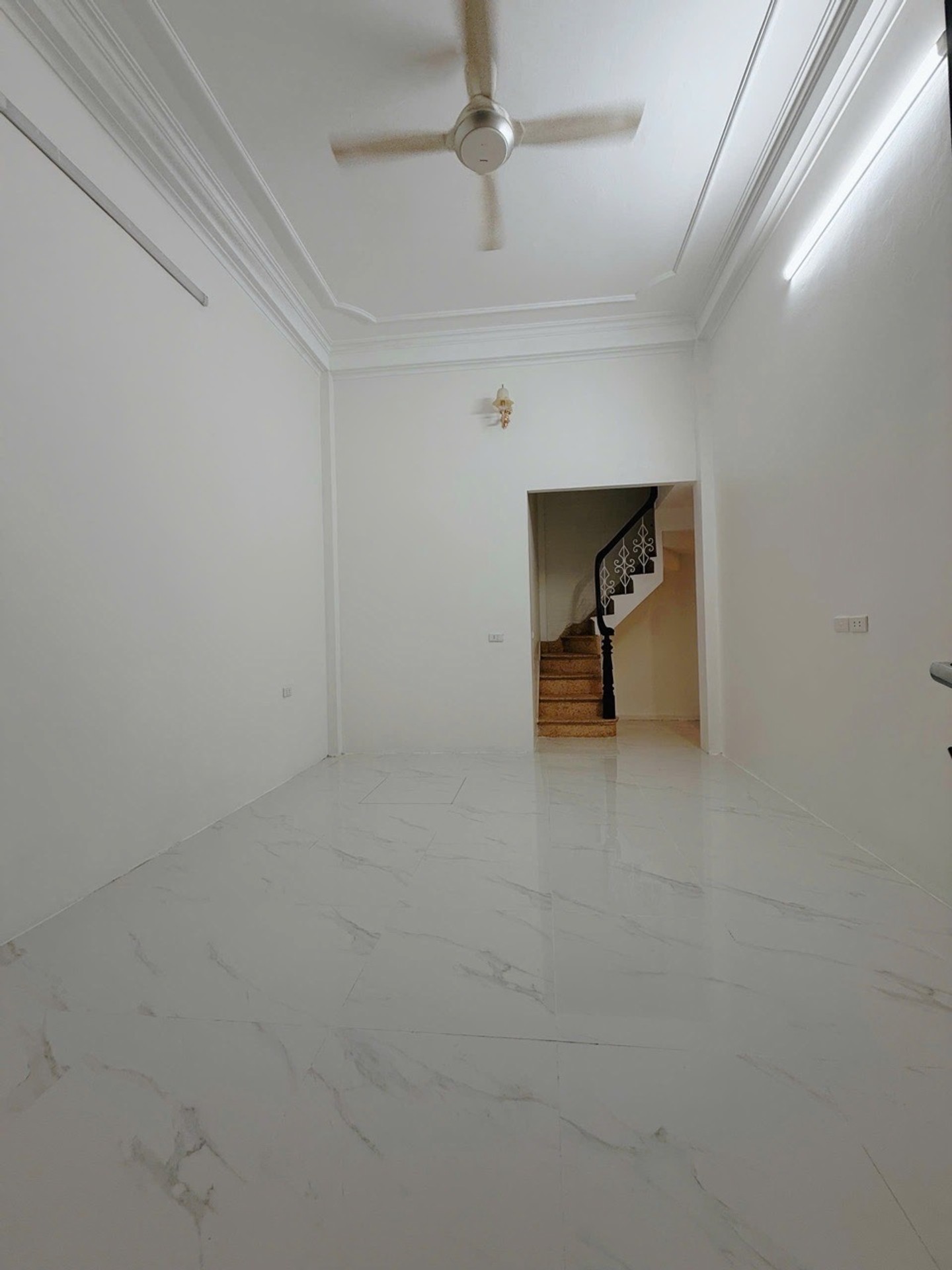 Bán nhà Trung Phụng - diện tích 25m2 4 tầng - Nhà dân xây chắc chắn - giá 6,9 tỷ
