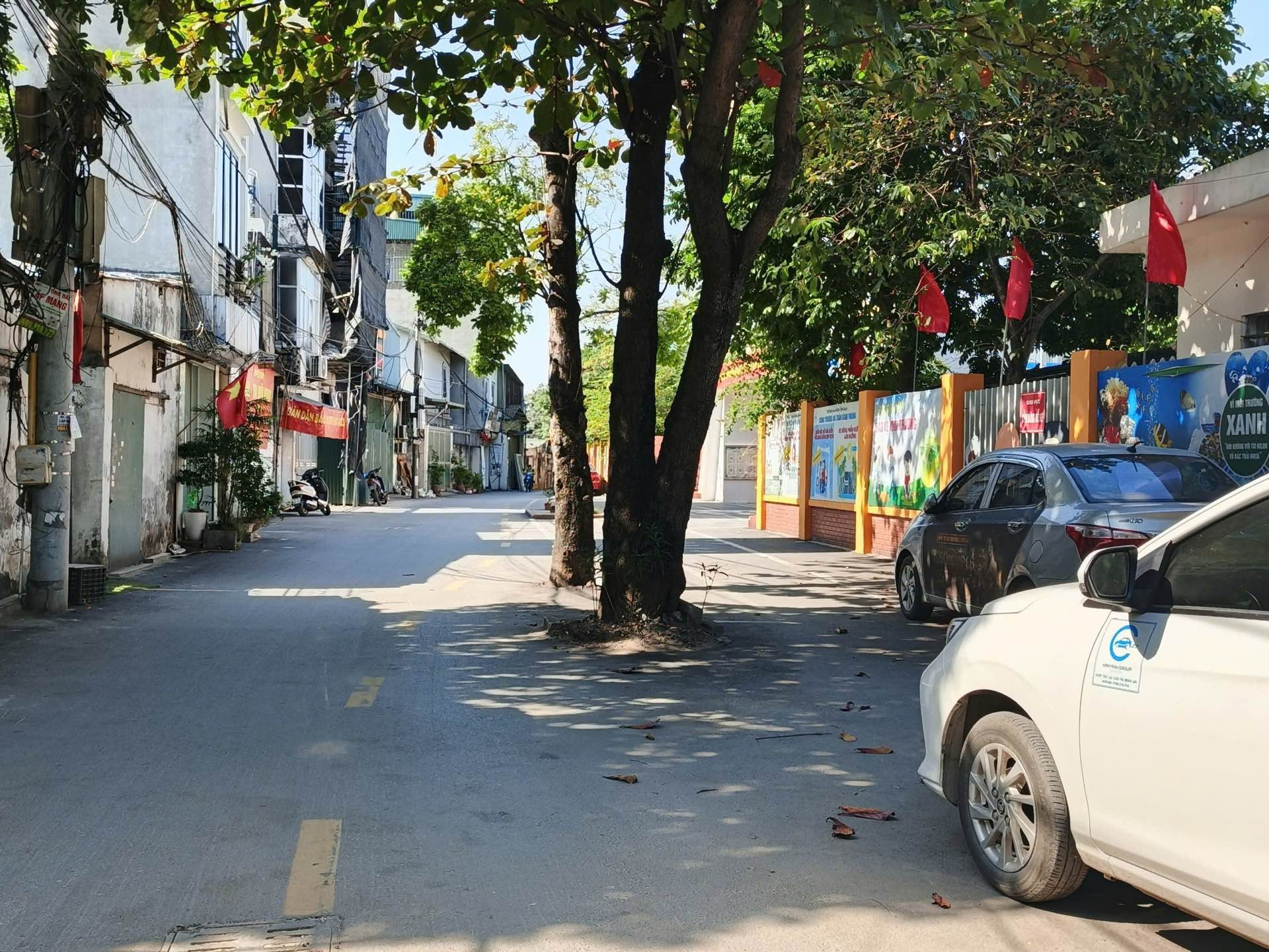 Bán nhà Nam Dư - diện tích 75m2 4 tầng - Mặt ngõ thông, ô tô tránh - giá 7,7 tỷ