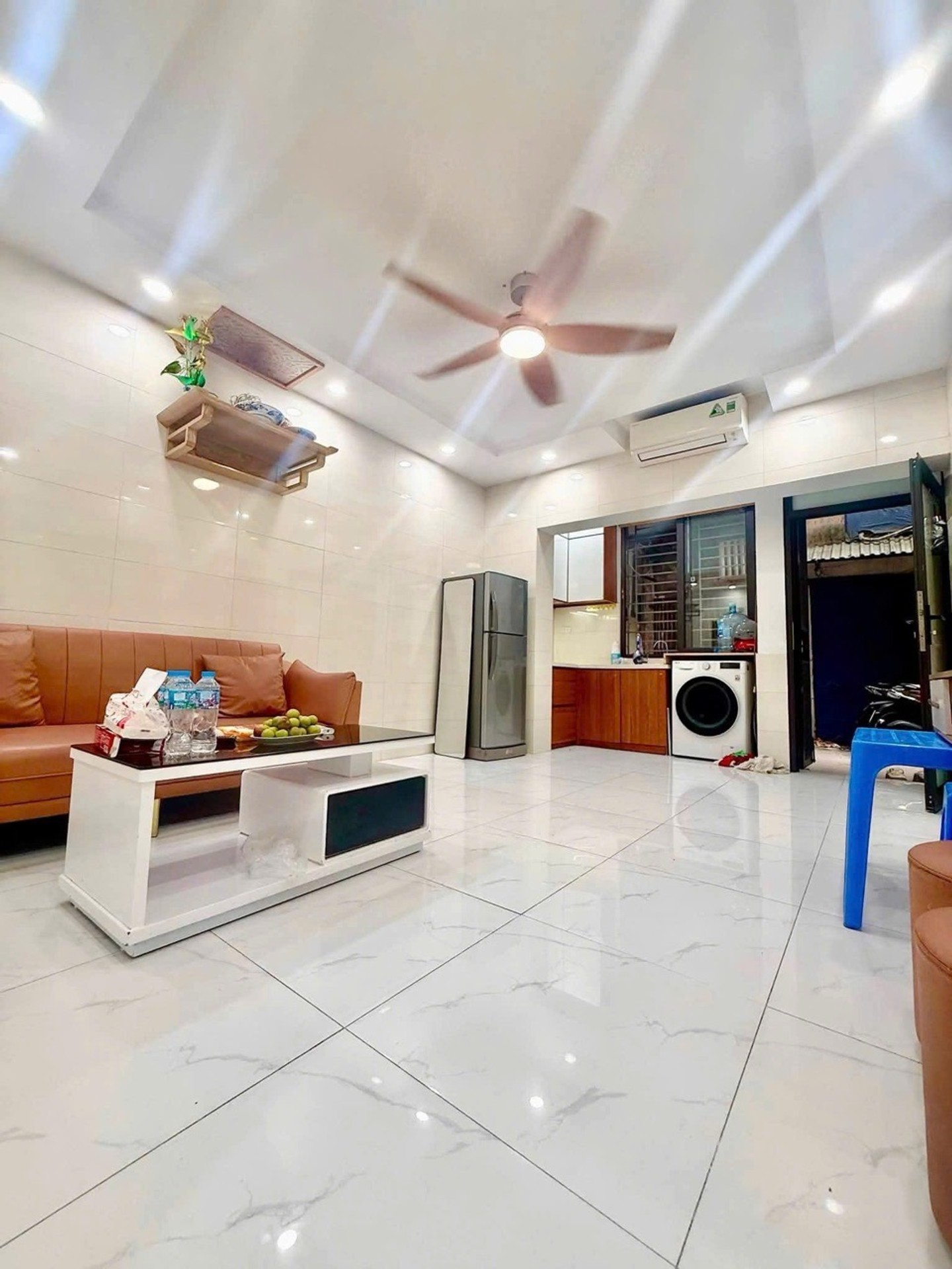 Bán nhà Hồng Mai - diện tích 20m2 1 tầng - ô tô đỗ cửa - giá 3,88 tỷ