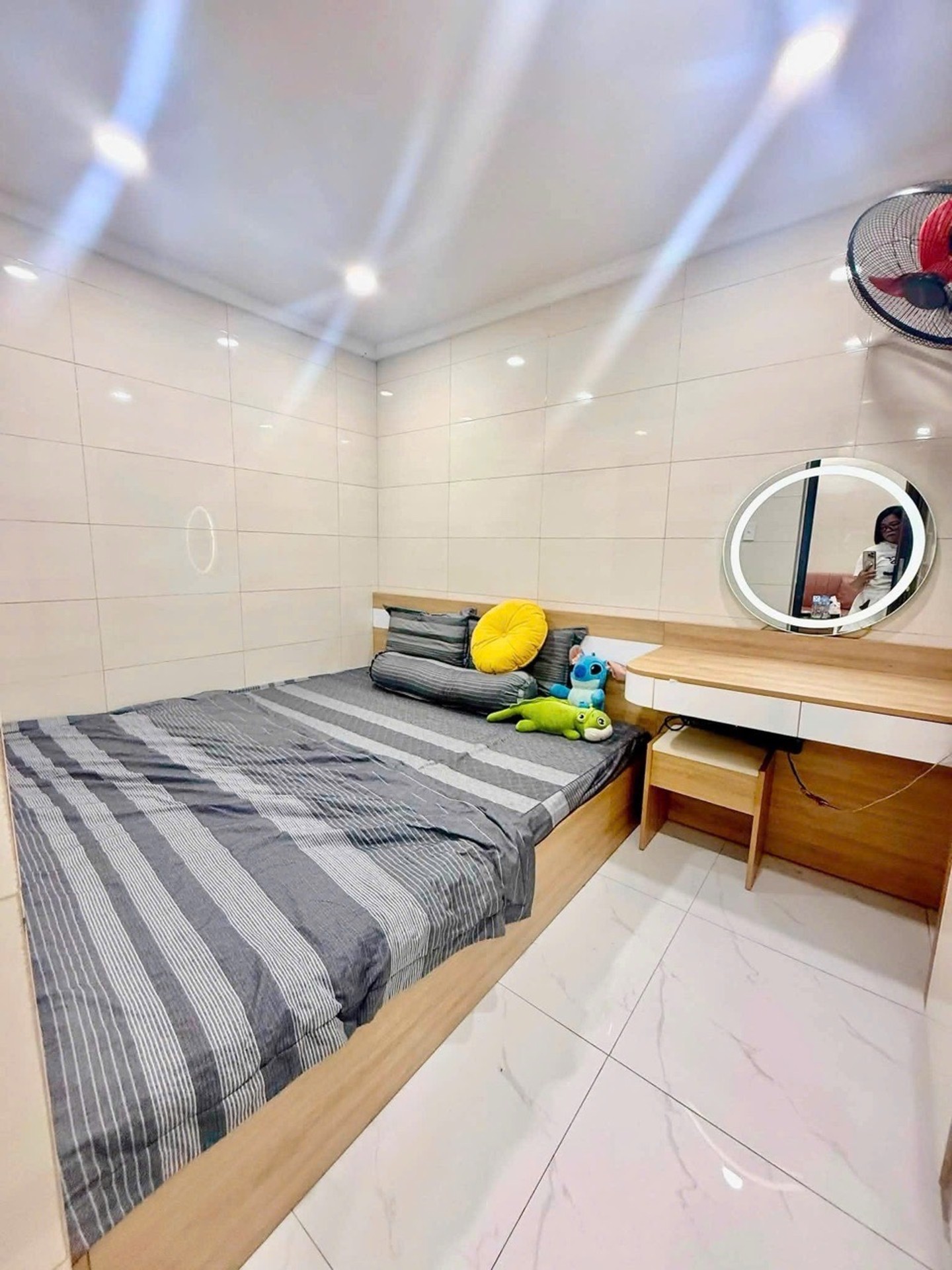 Bán nhà Hồng Mai - diện tích 20m2 1 tầng - ô tô đỗ cửa - giá 3,88 tỷ