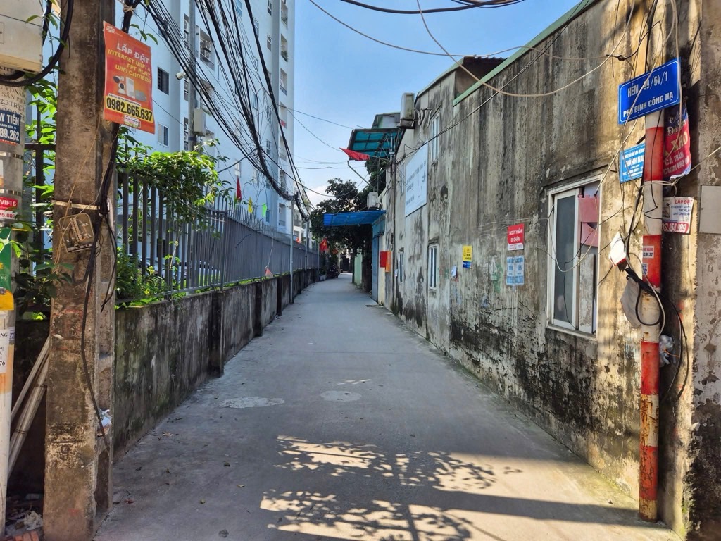Bán nhà Định Công Hạ - diện tích 51m2 3 tầng - gần ô tô - giá 3,3 tỷ