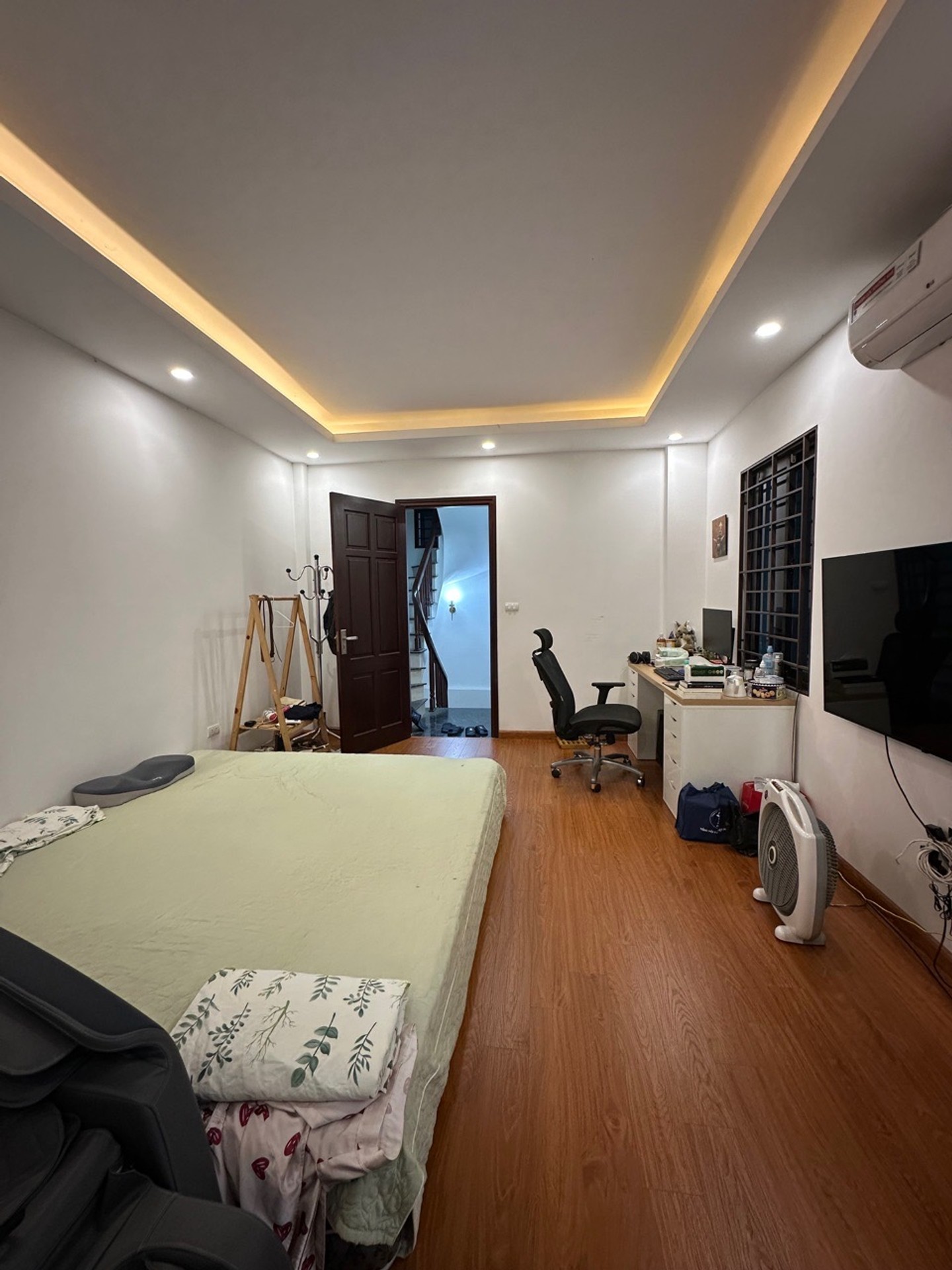 Bán nhà Hoàng Mai - diện tích 44m2 5 tầng - Nhà dân xây đẹp cực kỳ chắc chắn - giá 8,8 tỷ
