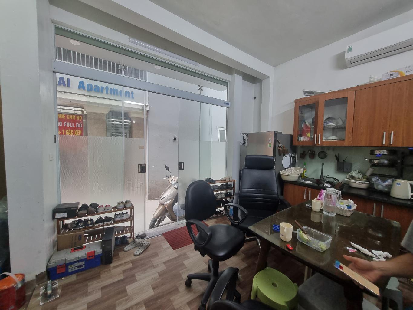 Bán nhà Kim Giang - diện tích 95m2 5 tầng - Ngõ thông - giá 25 tỷ