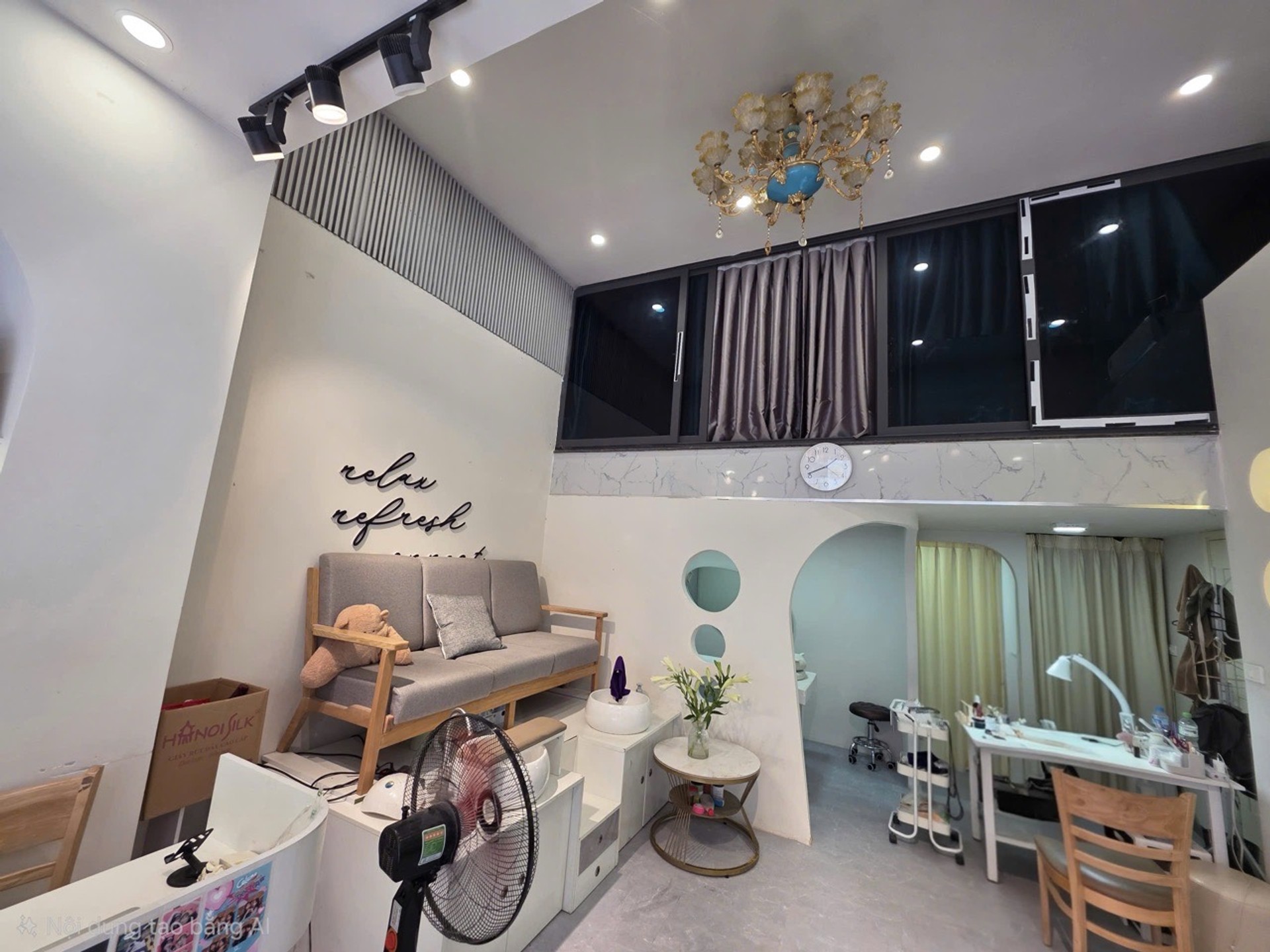Bán nhà Lê Văn Hưu - diện tích 30m2 1 tầng - Ô tô tránh - giá 8,5 tỷ