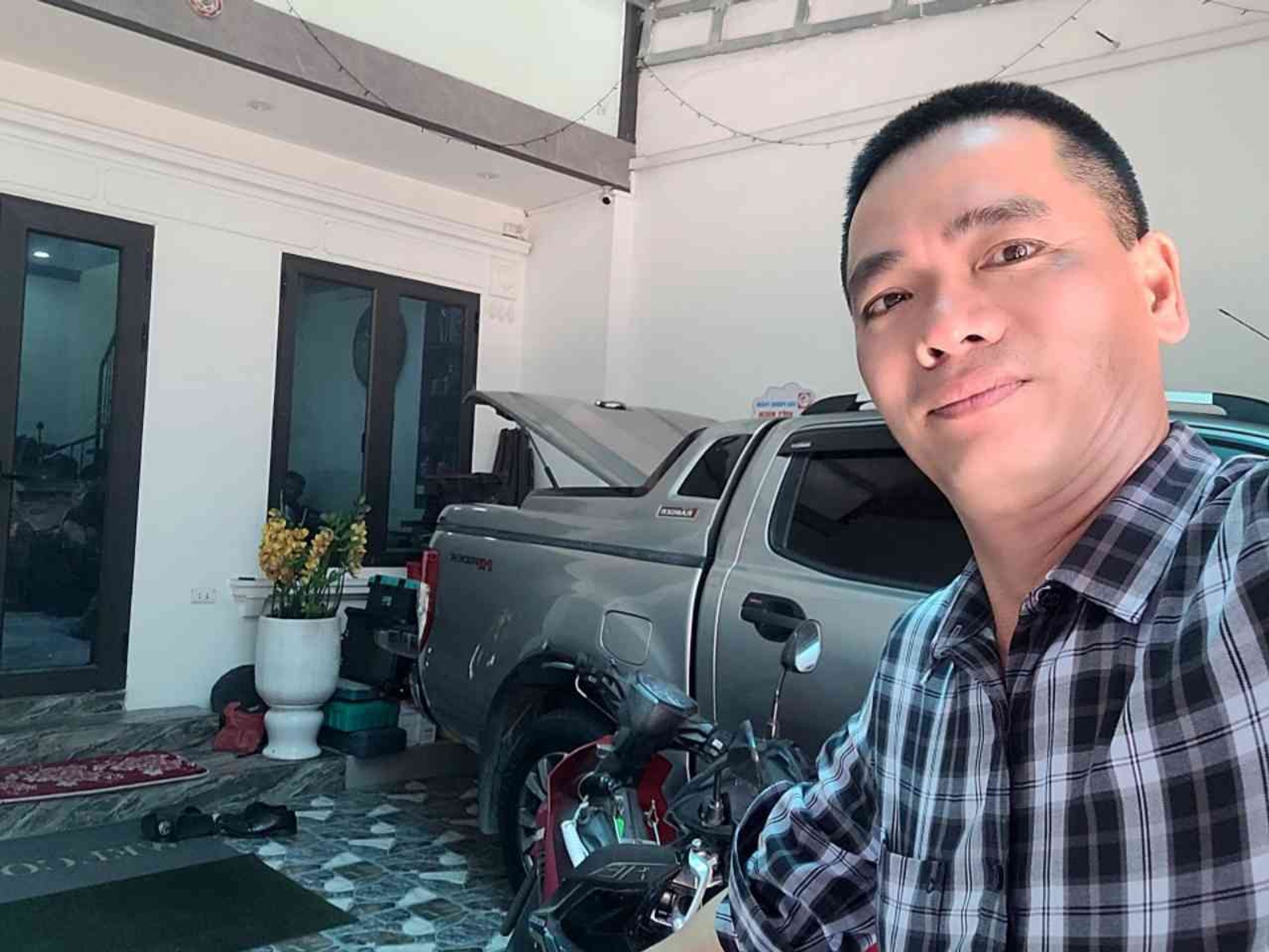 Bán nhà Nam Dư - diện tích 125m2 2 tầng - Ô tô tránh - giá 27,5 tỷ