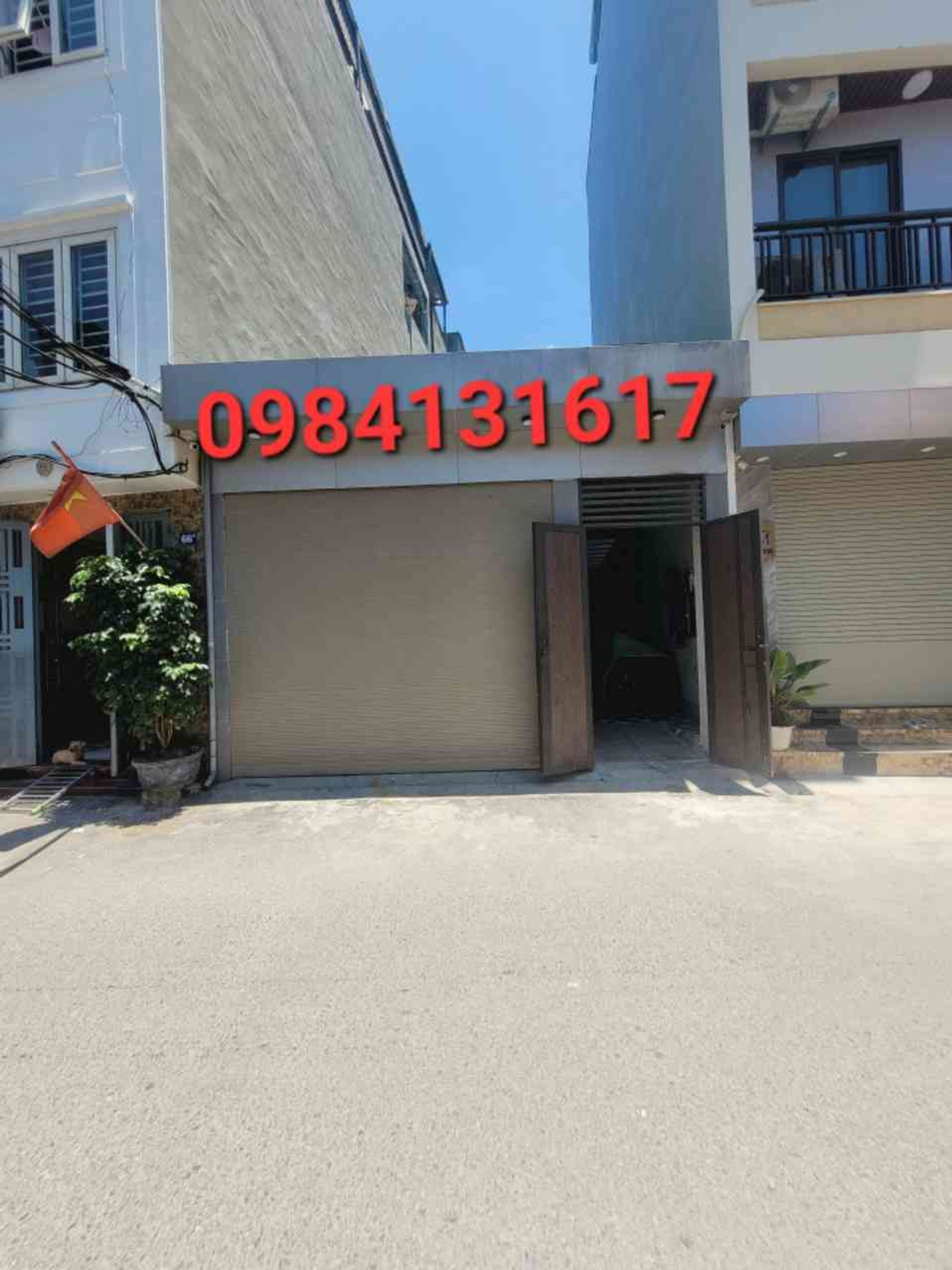 Bán nhà Nam Dư - diện tích 125m2 2 tầng - Ô tô tránh - giá 27,5 tỷ