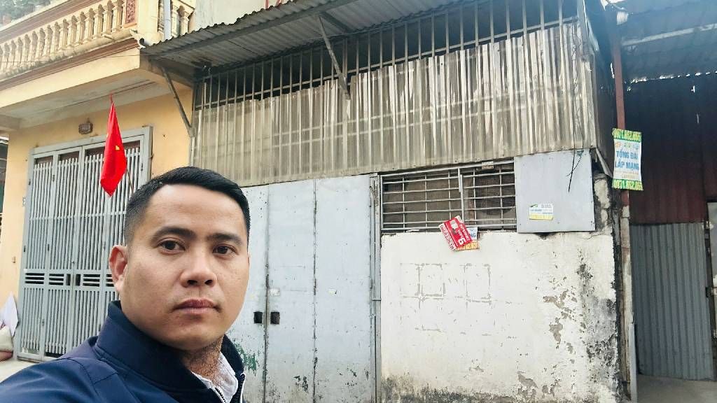 Bán nhà Tân Mai - diện tích 50m2 2 tầng - Ô tô tránh - giá 3,8 tỷ