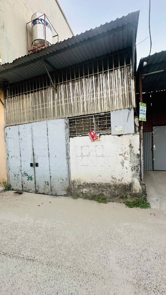 Bán nhà Tân Mai - diện tích 50m2 2 tầng - Ô tô tránh - giá 3,8 tỷ