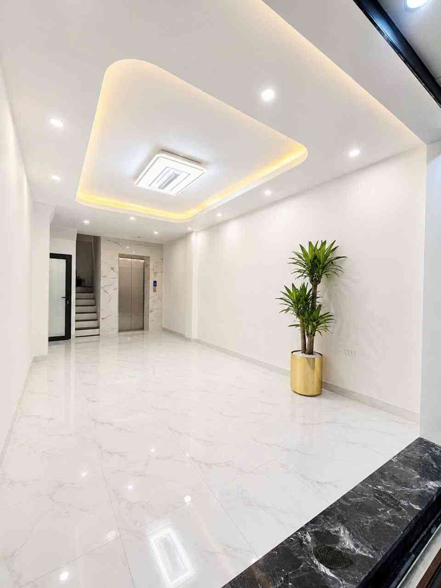 Bán nhà Khương Trung - diện tích 32m2 6 tầng - Thang máy - giá 10,9 tỷ