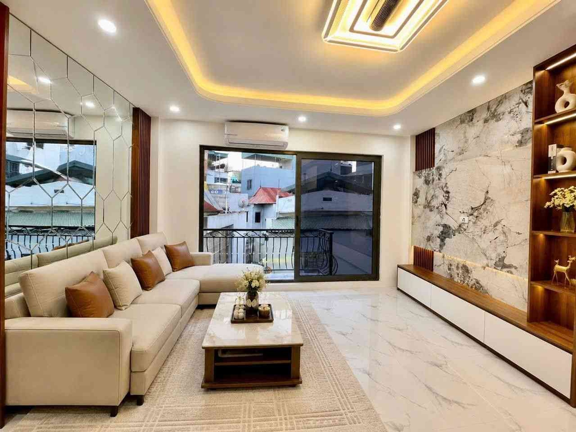 Bán nhà Khương Trung - diện tích 32m2 6 tầng - Thang máy - giá 10,9 tỷ
