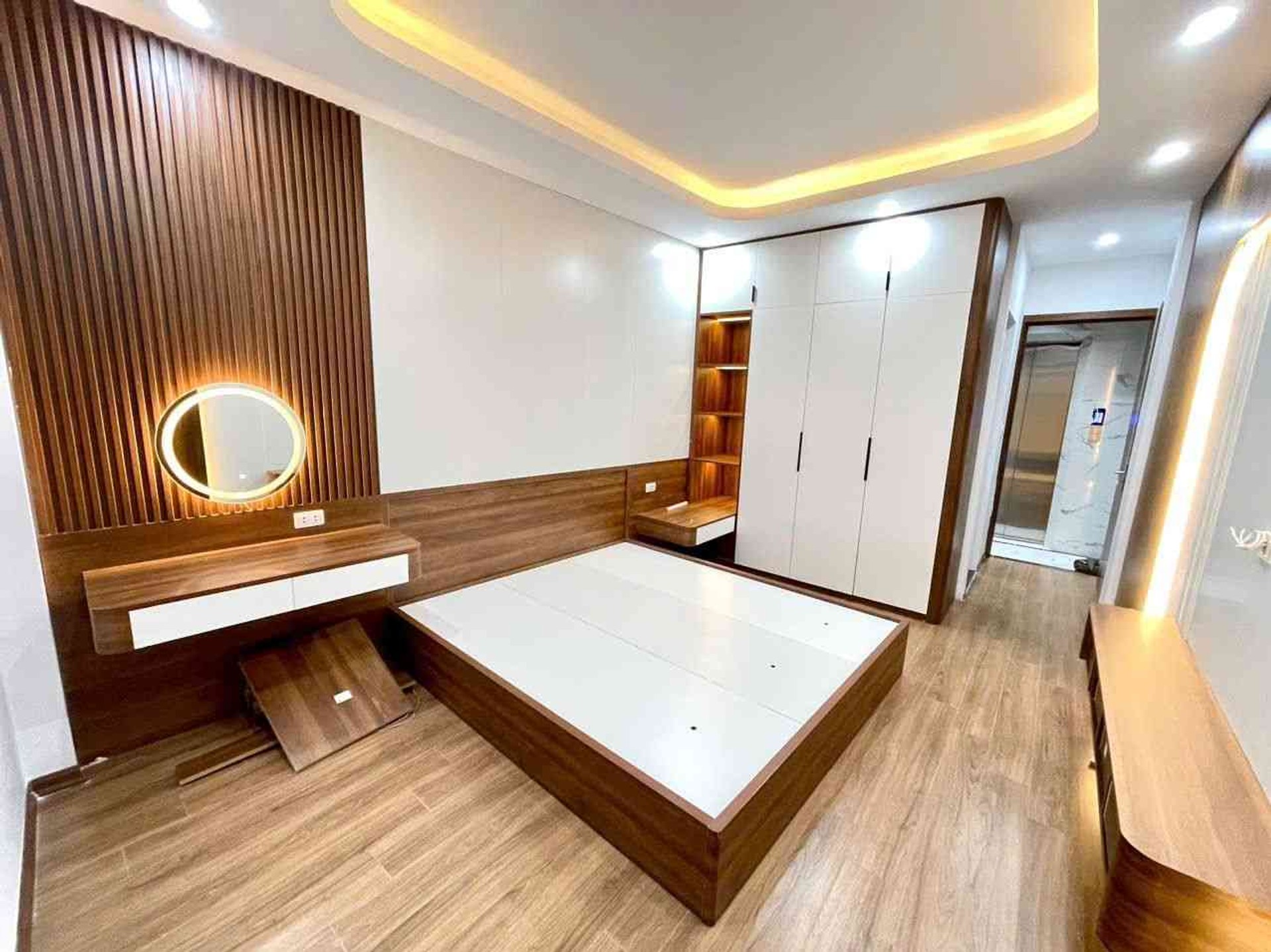 Bán nhà Khương Trung - diện tích 32m2 6 tầng - Thang máy - giá 10,9 tỷ
