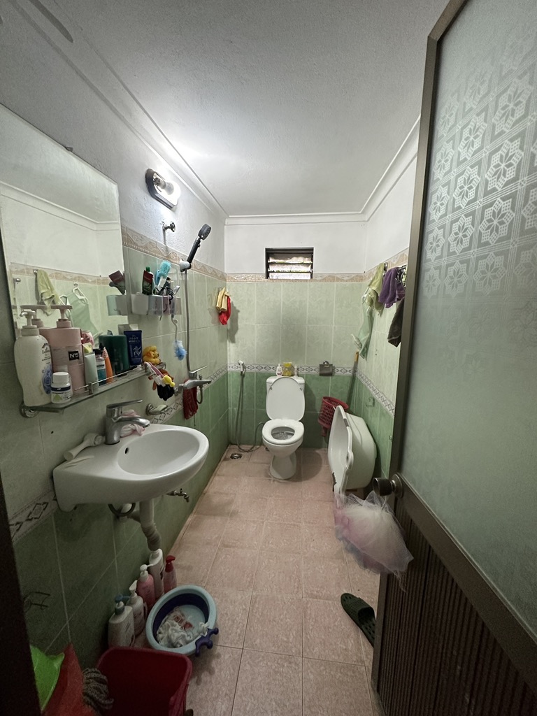 Bán nhà Đông Thiên - diện tích 180m2 3 tầng - ô tô đỗ cửa - giá 31,4 tỷ