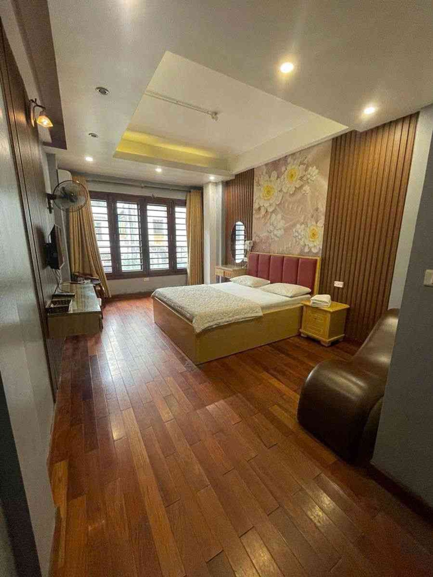 Bán nhà Nguyễn Đình Chiểu - diện tích 74m2 6 tầng - Dòng tiền khủng - giá 24,8 tỷ