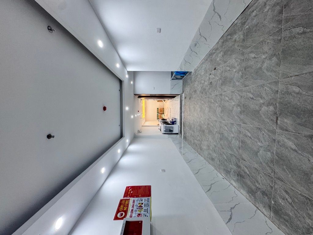 Bán nhà Kim Mã - diện tích 68m2 8 tầng - Thang máy - giá 25 tỷ