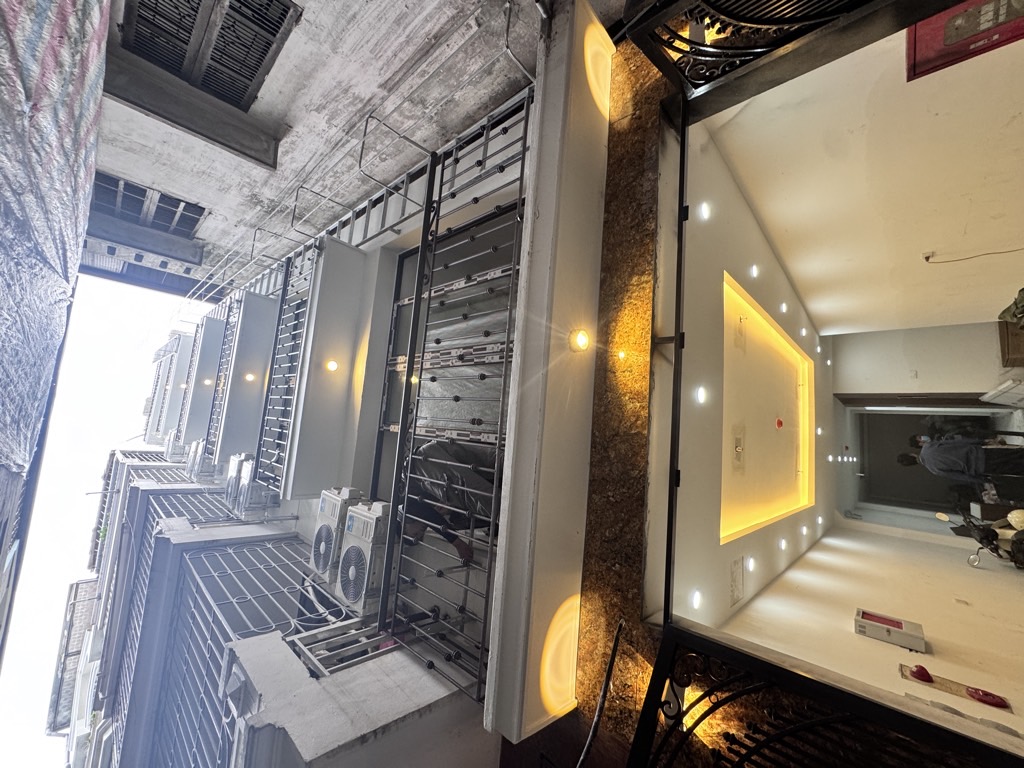 Bán nhà Kim Mã - diện tích 68m2 8 tầng - Thang máy - giá 25 tỷ