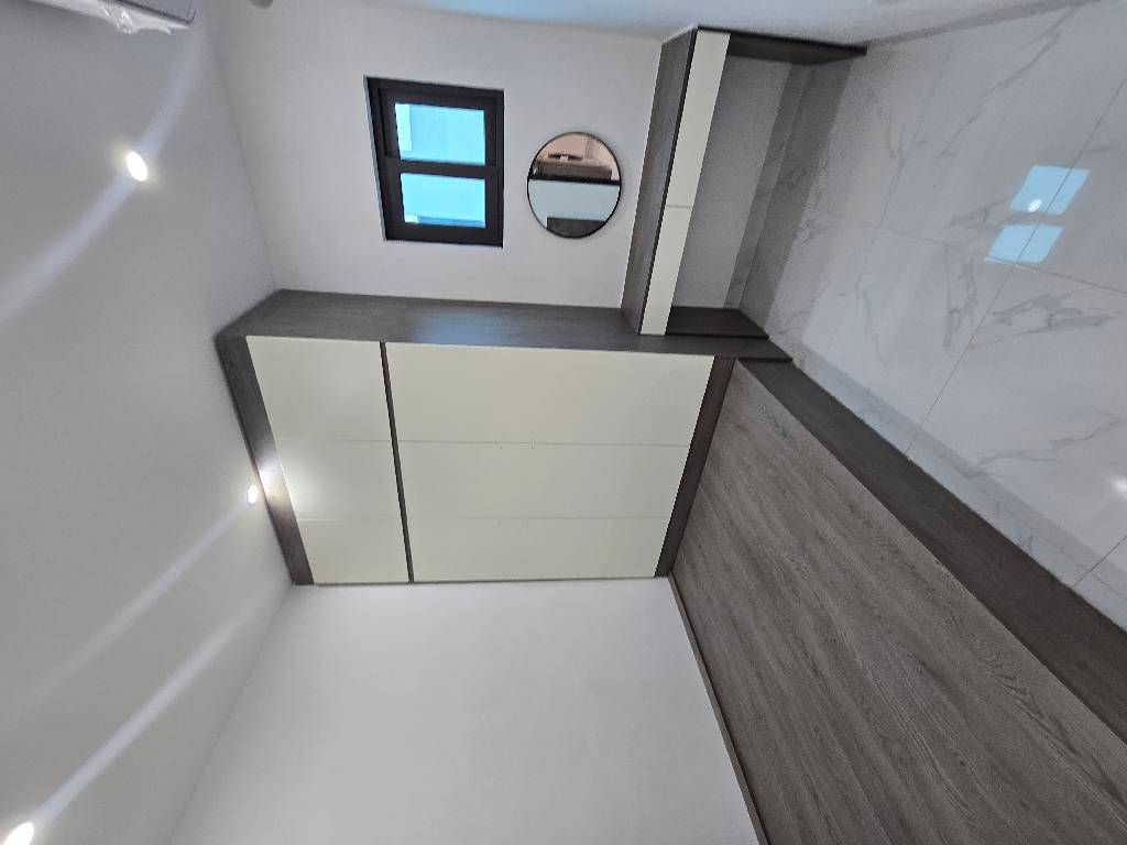 Bán nhà Hào Nam - diện tích 63.7m2 8 tầng - Thang máy, gần phố - giá 25 tỷ