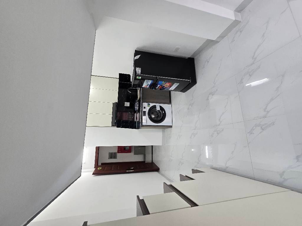 Bán nhà Hào Nam - diện tích 63.7m2 8 tầng - Thang máy, gần phố - giá 25 tỷ