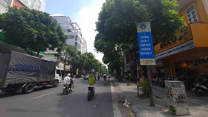 Bán nhà Phố Huế - diện tích 25m2 1 tầng - Lô góc - giá 5,95 tỷ