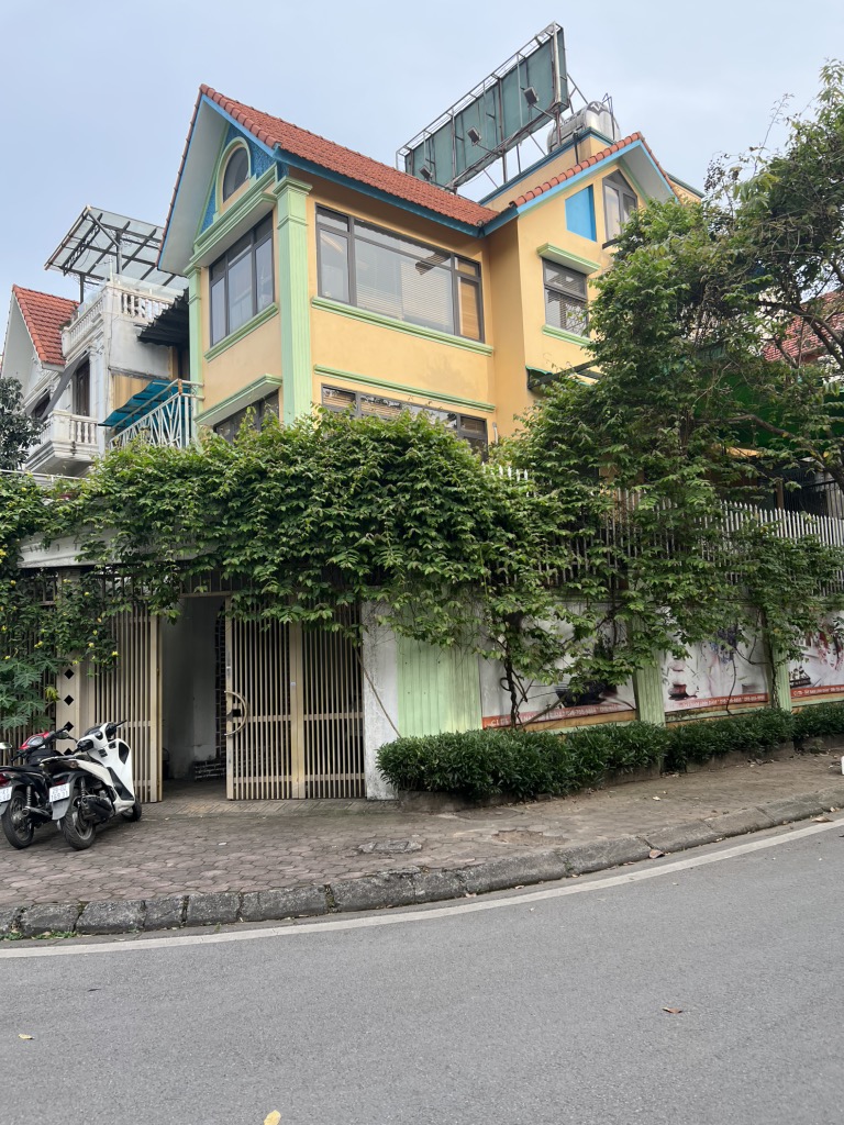 Bán nhà Tây Nam Linh Đàm - diện tích 220m2 4 tầng - Biệt thự lô góc - giá 90 tỷ