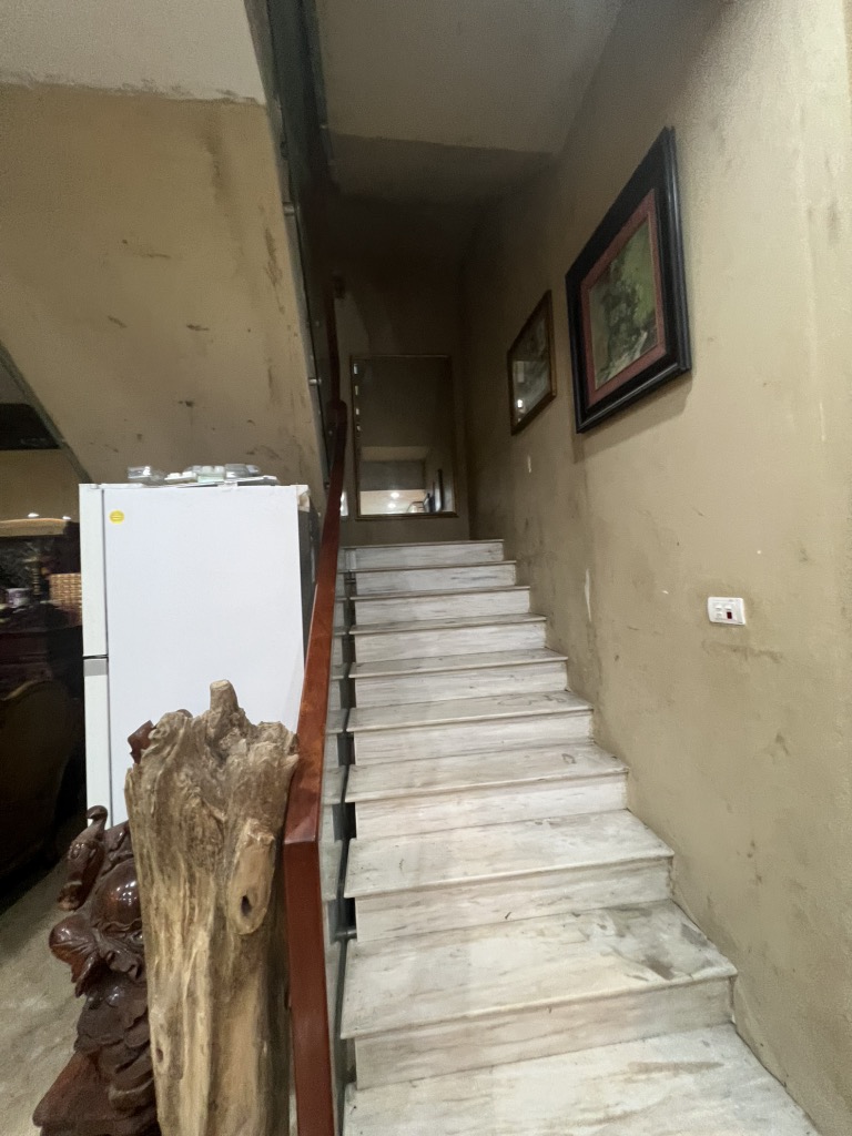 Bán nhà Tây Nam Linh Đàm - diện tích 220m2 4 tầng - Biệt thự lô góc - giá 90 tỷ