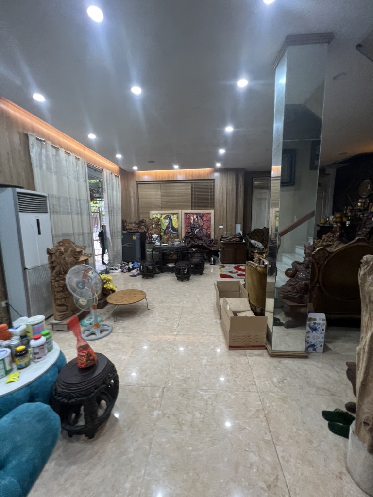 Bán nhà Tây Nam Linh Đàm - diện tích 220m2 4 tầng - Biệt thự lô góc - giá 90 tỷ