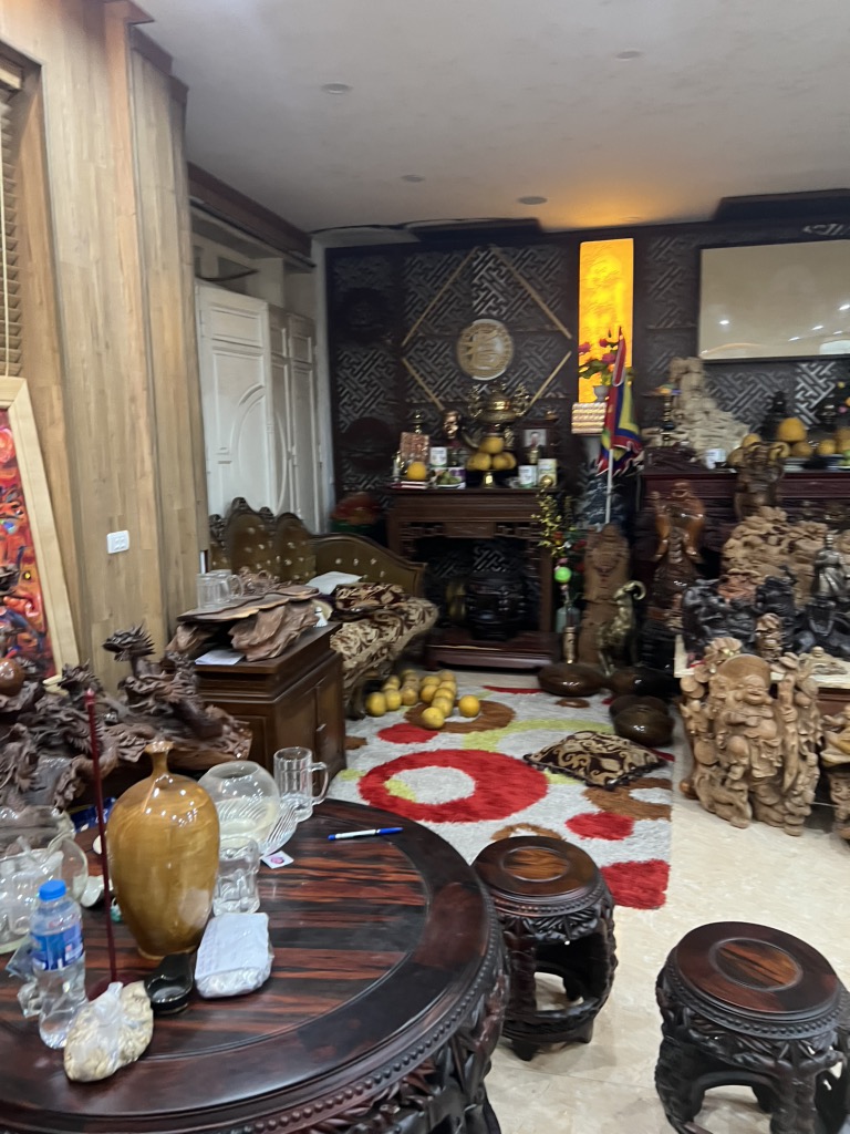 Bán nhà Tây Nam Linh Đàm - diện tích 220m2 4 tầng - Biệt thự lô góc - giá 90 tỷ