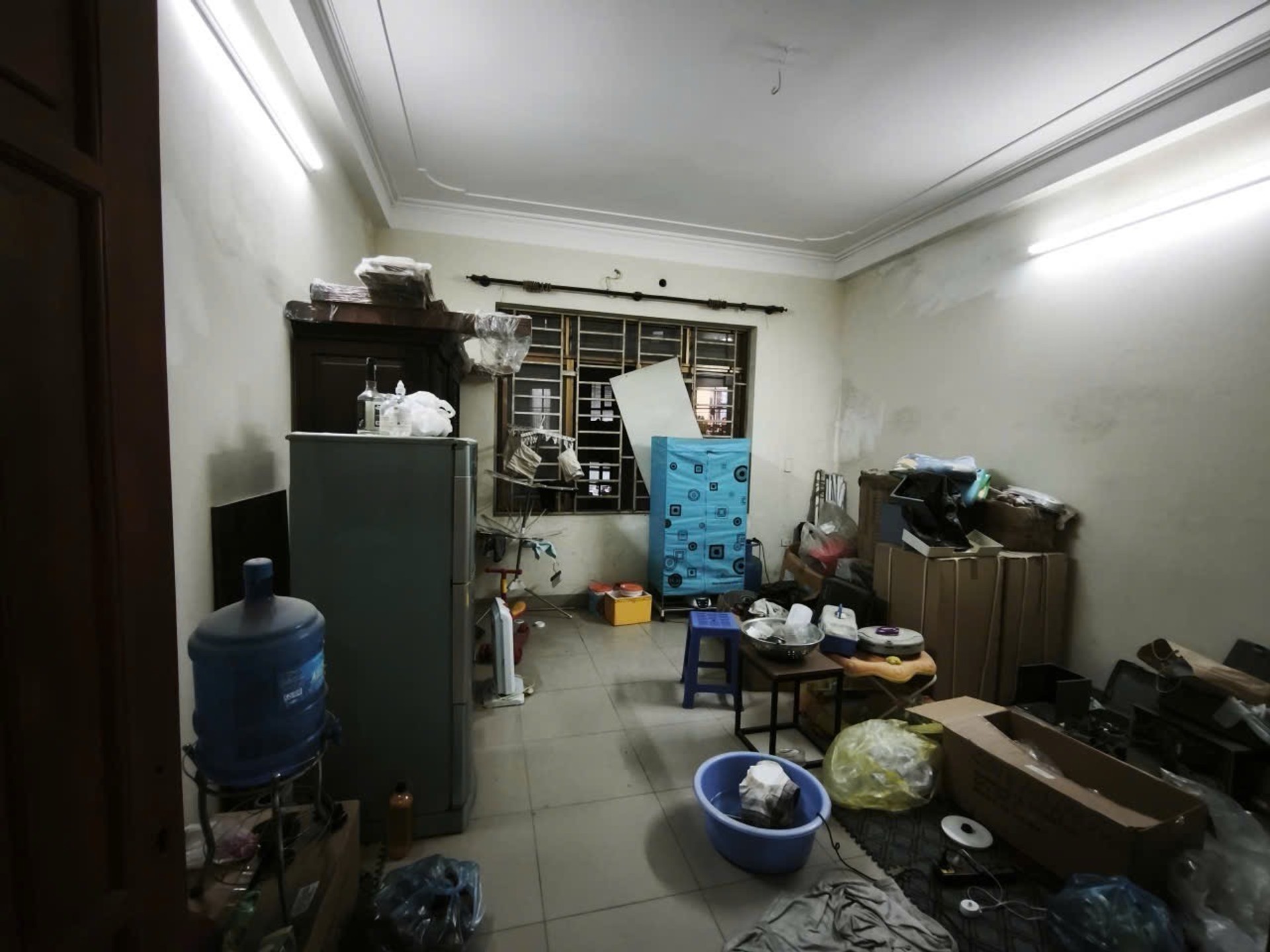 Bán nhà Lĩnh Nam - diện tích 100m2 5 tầng - Ô TÔ ĐỖ CỬA/VÀO NHÀ - giá 30 tỷ